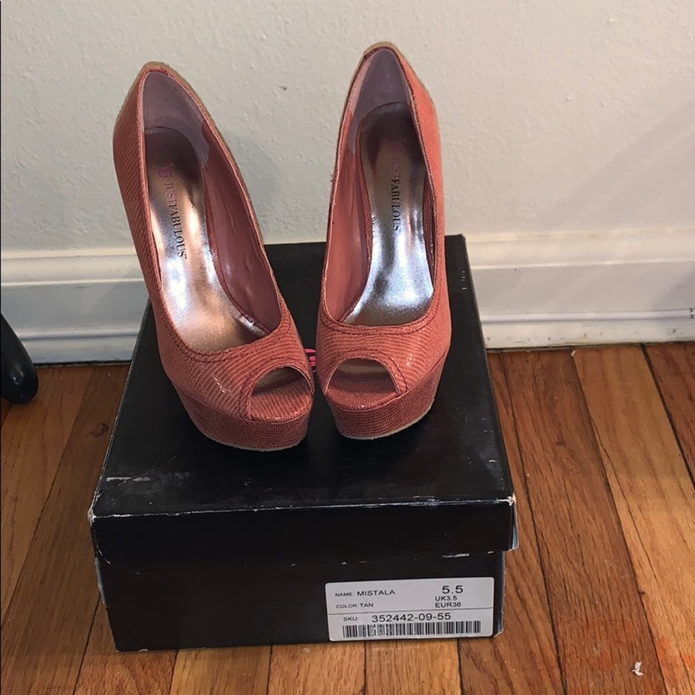 Pink pumps